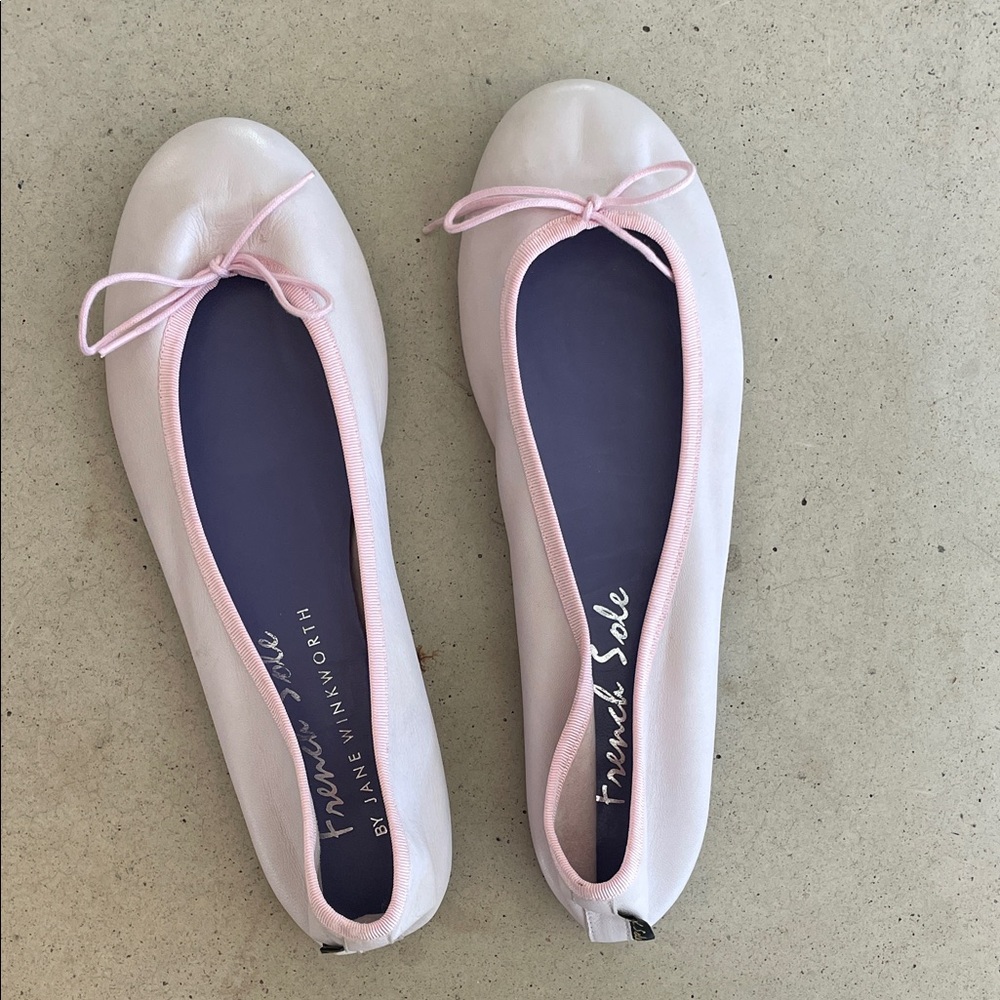 French Sole Light Pink Ballet Flats